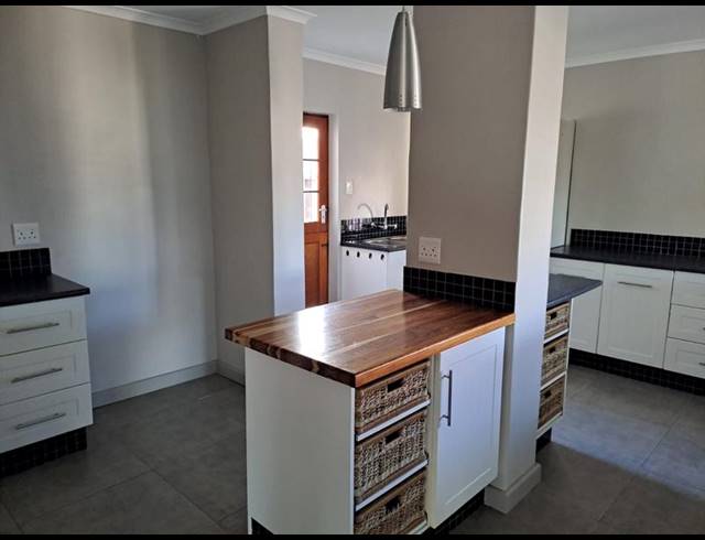 3 BEDROOM PROPERTY TO RENT IN ROOI RIVIER RIF